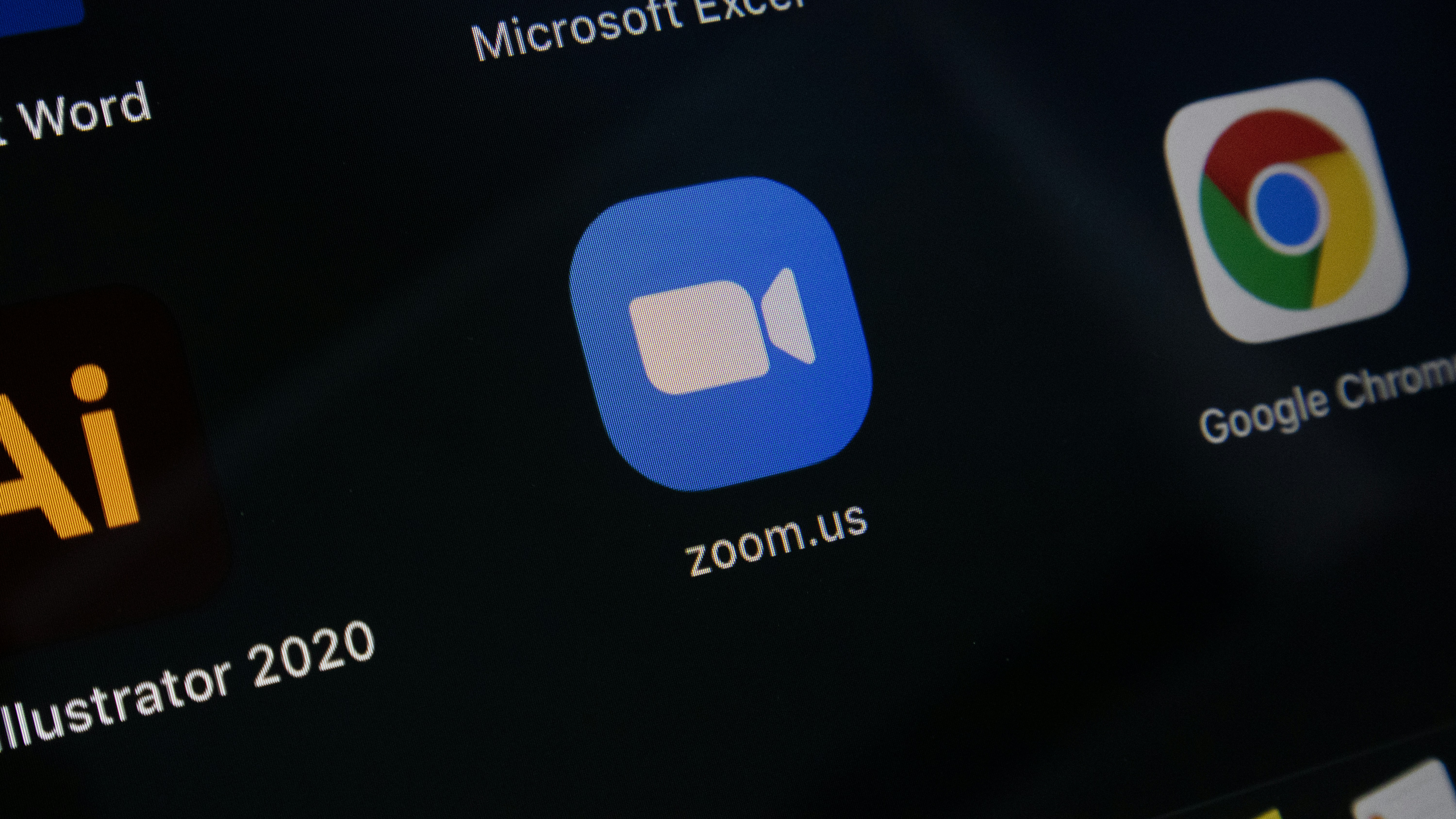 Why Zoom Beat Google Meet, Skype, and Teams